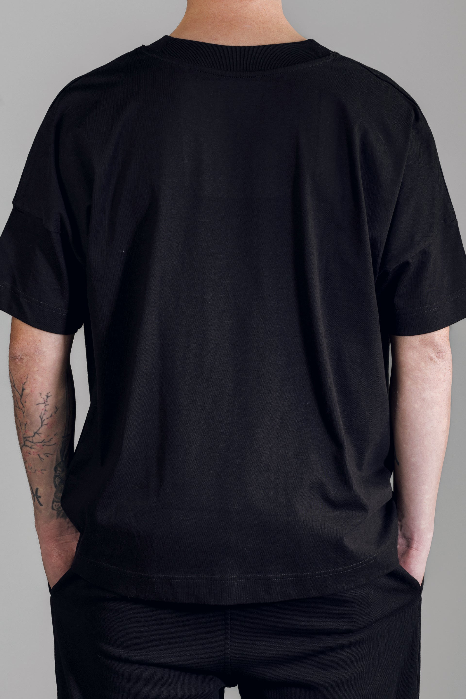 '24 ClASSiC Tee - Black