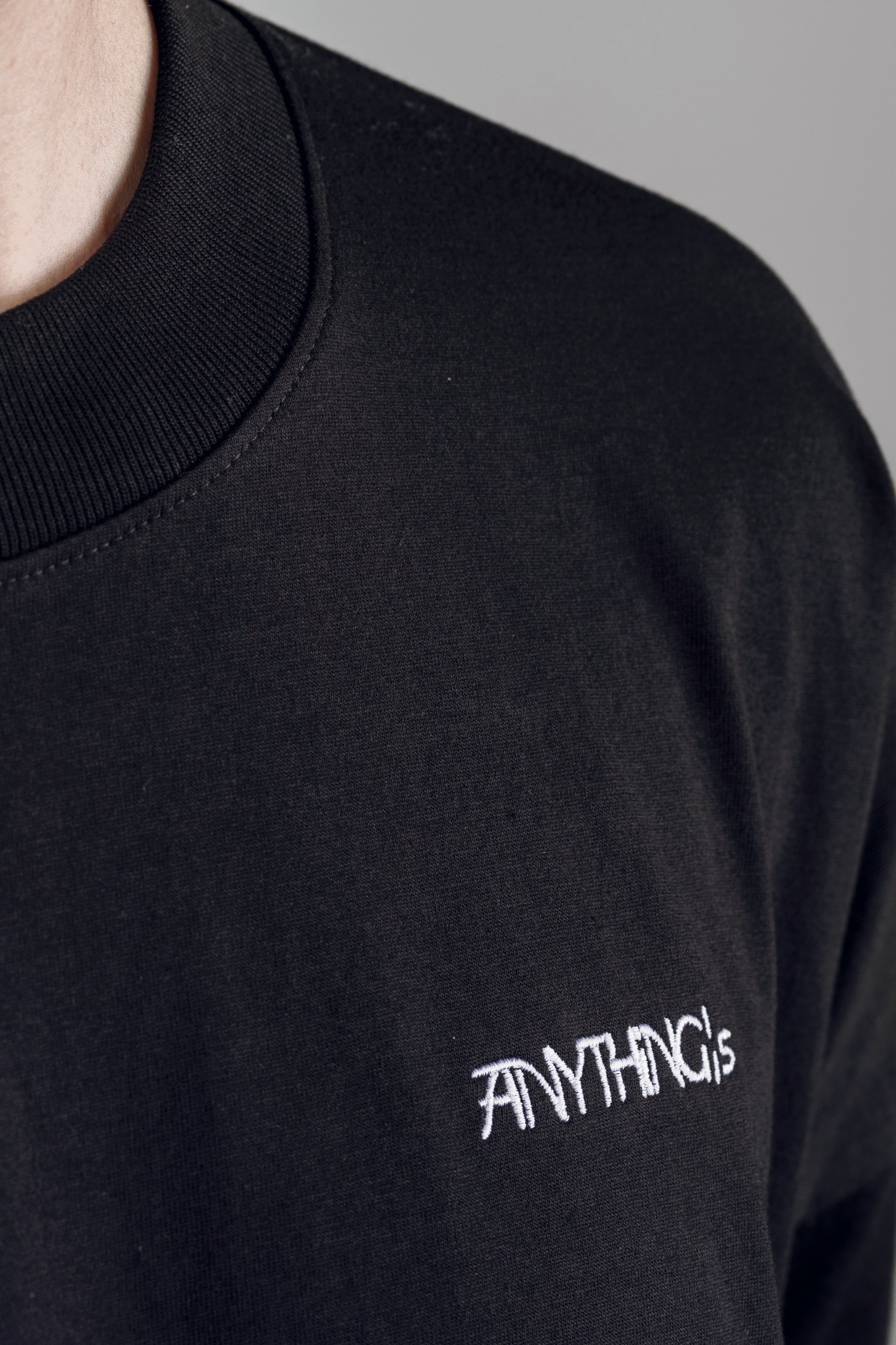 '24 ClASSiC Tee - Black