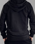 '24 ClASSiC Zip - Black