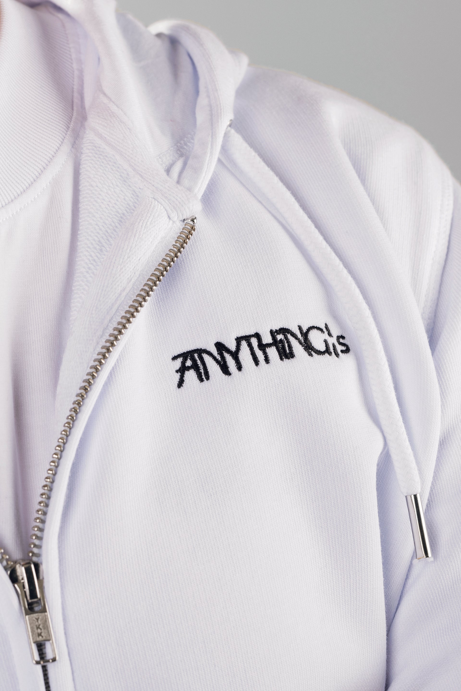 '24 ClASSiC Zip - White